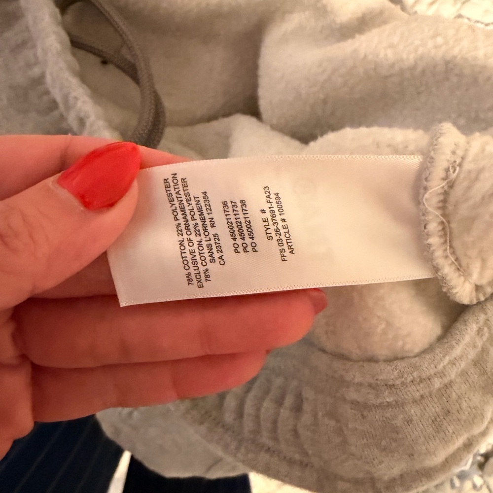Aritzia TNA Gray Athletic Shorts - Picture 10 of 10